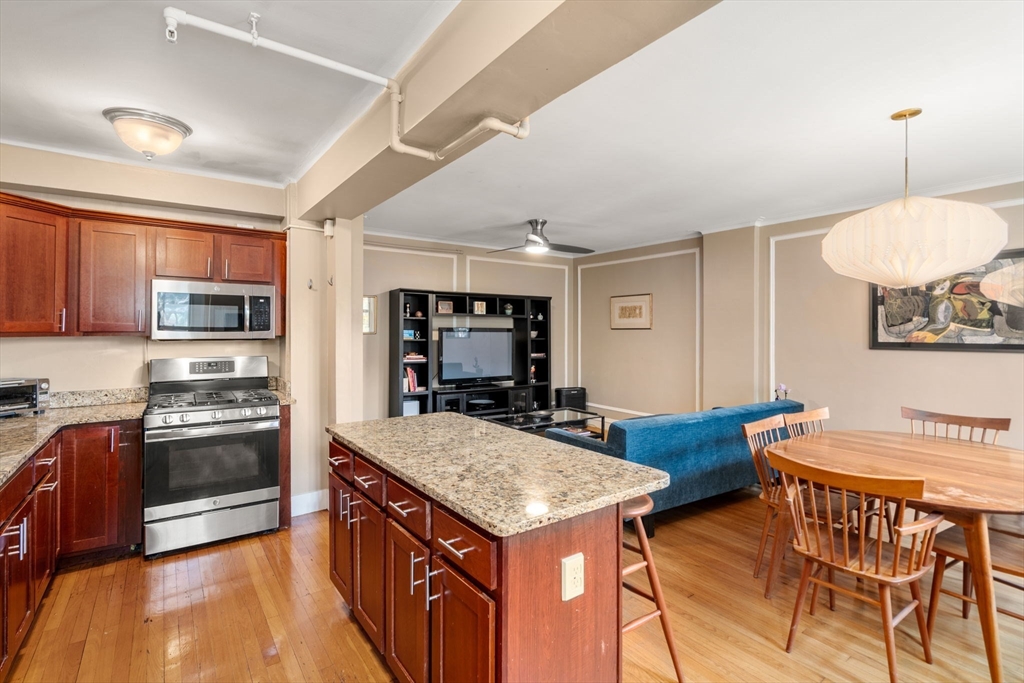 1450-1454 Beacon St # 301