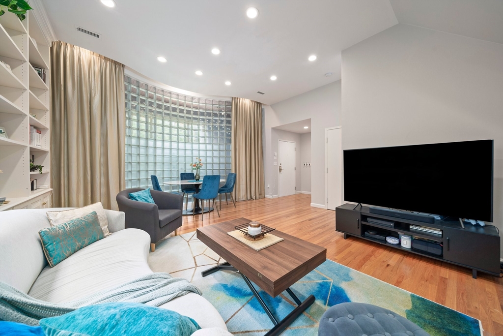 81 Glen Road # S2