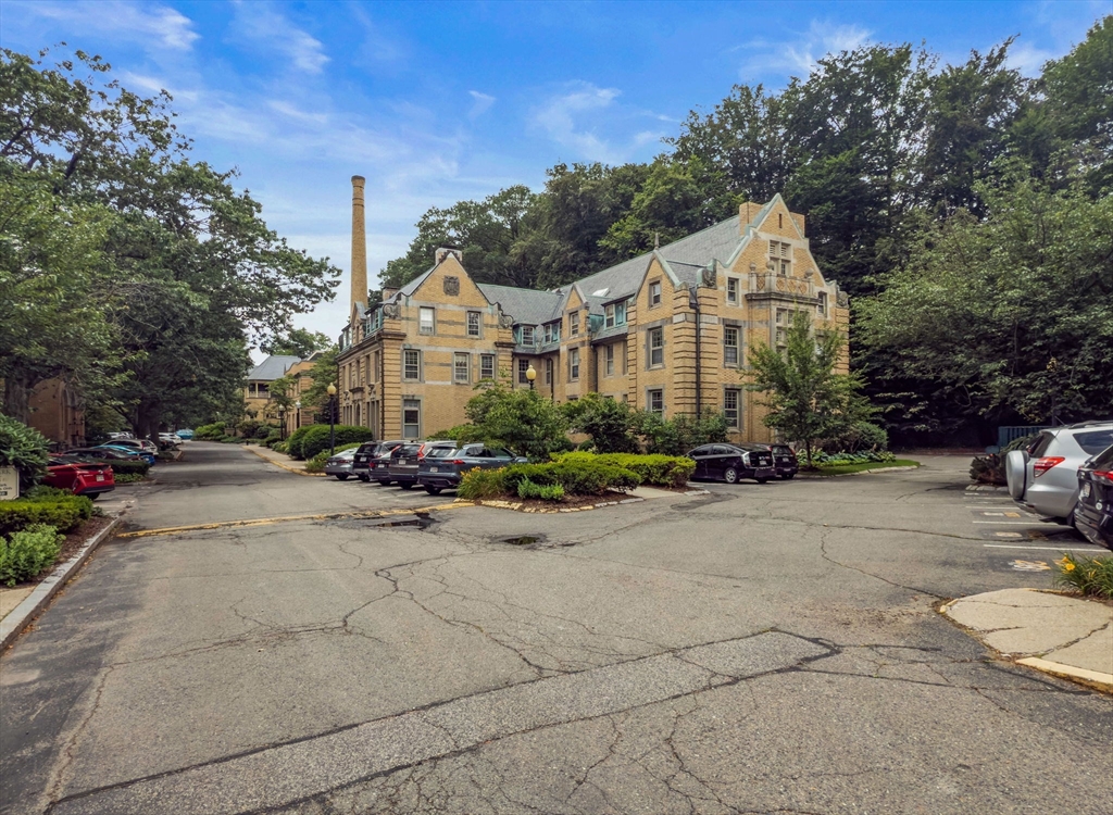 81 Glen Road # S2