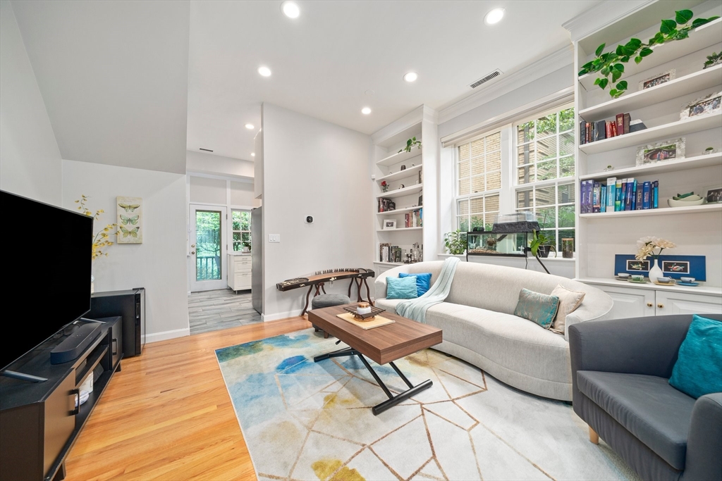 81 Glen Road # S2