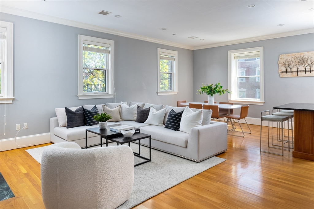 364-366 Tappan Street # 3