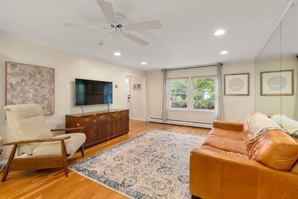 2 Town House Dr # 2