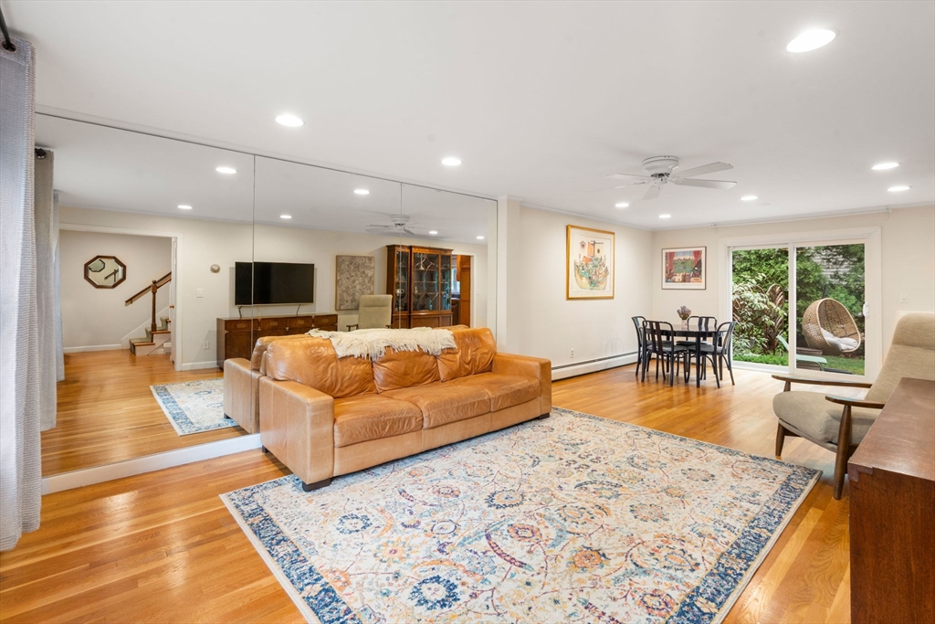 2 Town House Dr # 2