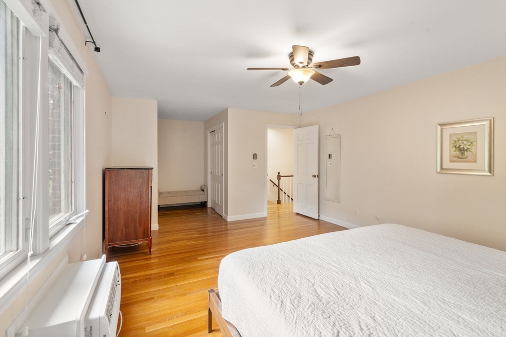 2 Town House Dr # 2