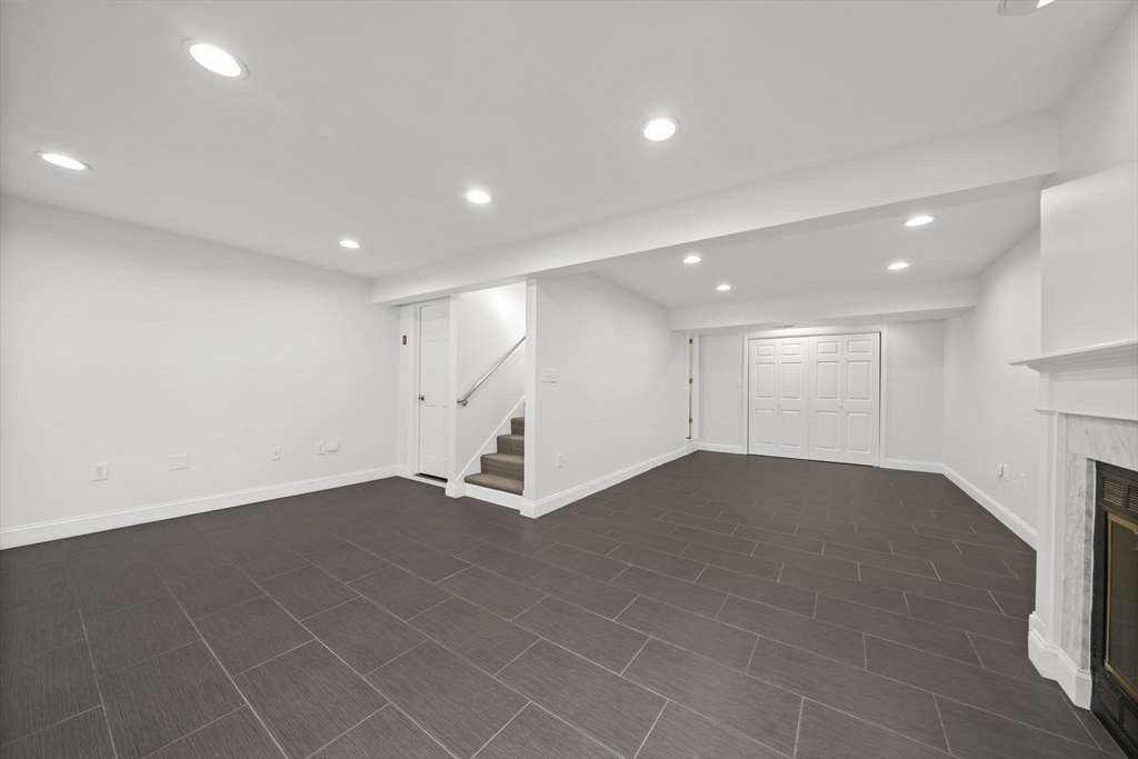 160 Pine St # 10