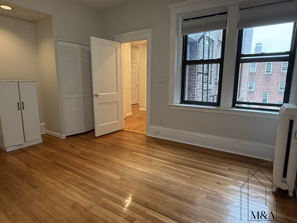 30 Kilsyth St # 22