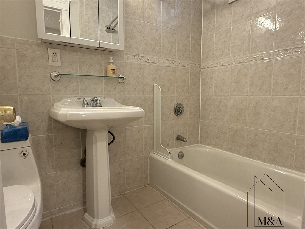 30 Kilsyth St # 22