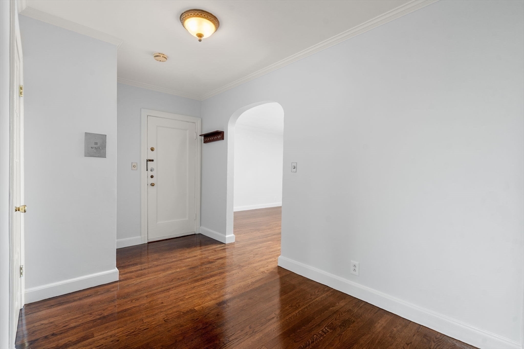 88 Strathmore # 7