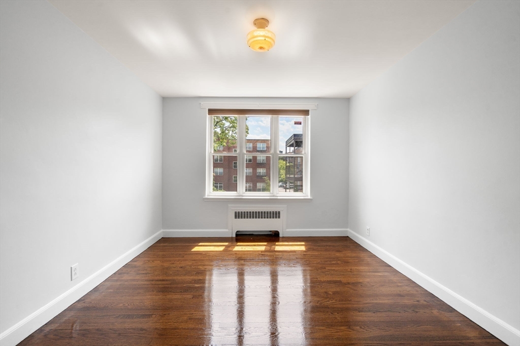 88 Strathmore # 7