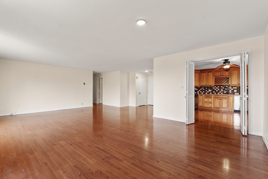 280 Boylston St # 415