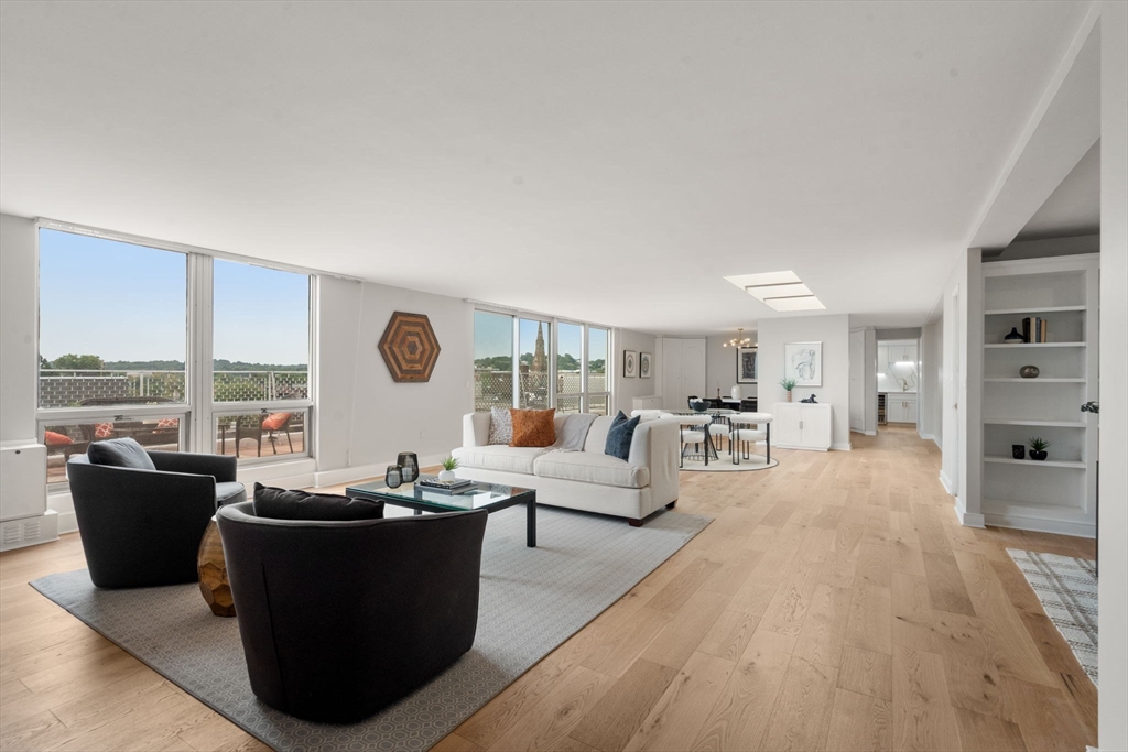 45 Longwood Ave Unit: PHA