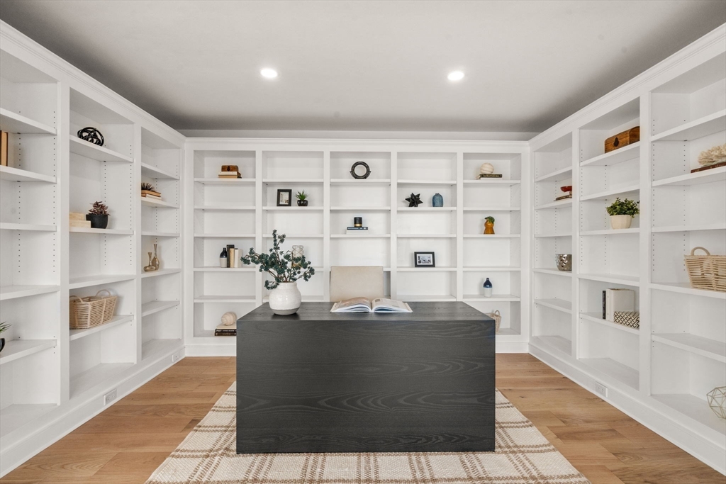 45 Longwood Ave Unit: PHA