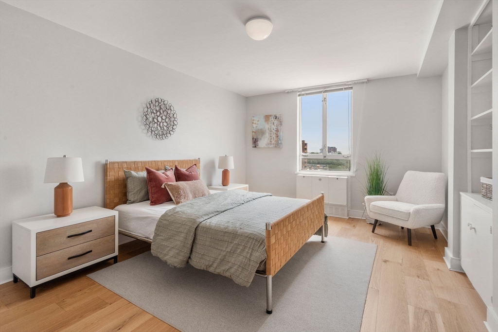 45 Longwood Ave Unit: PHA