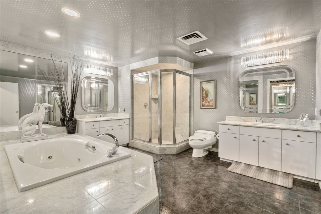 228 Allandale Rd # 1B