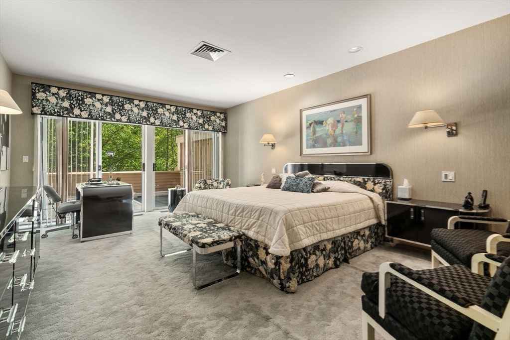 228 Allandale Rd # 1B