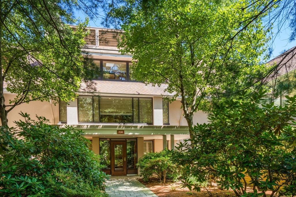 228 Allandale Rd # 1B