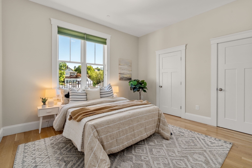 593 Somerville Ave Unit: 6