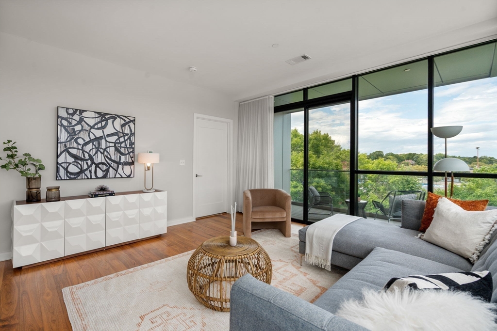 3531 Washington Street # 411