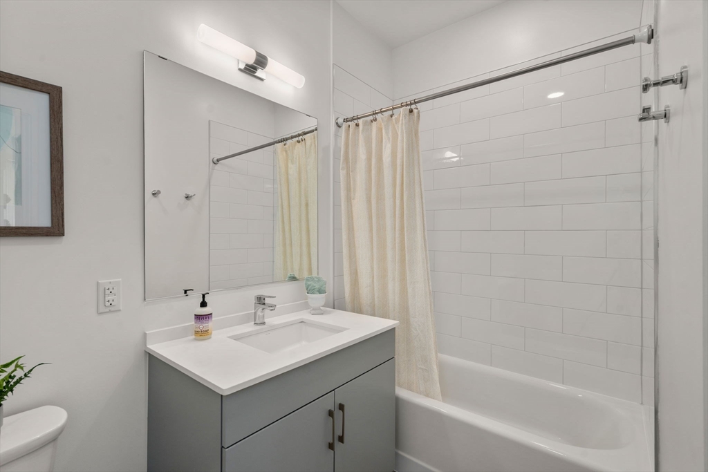 3531 Washington Street # 411