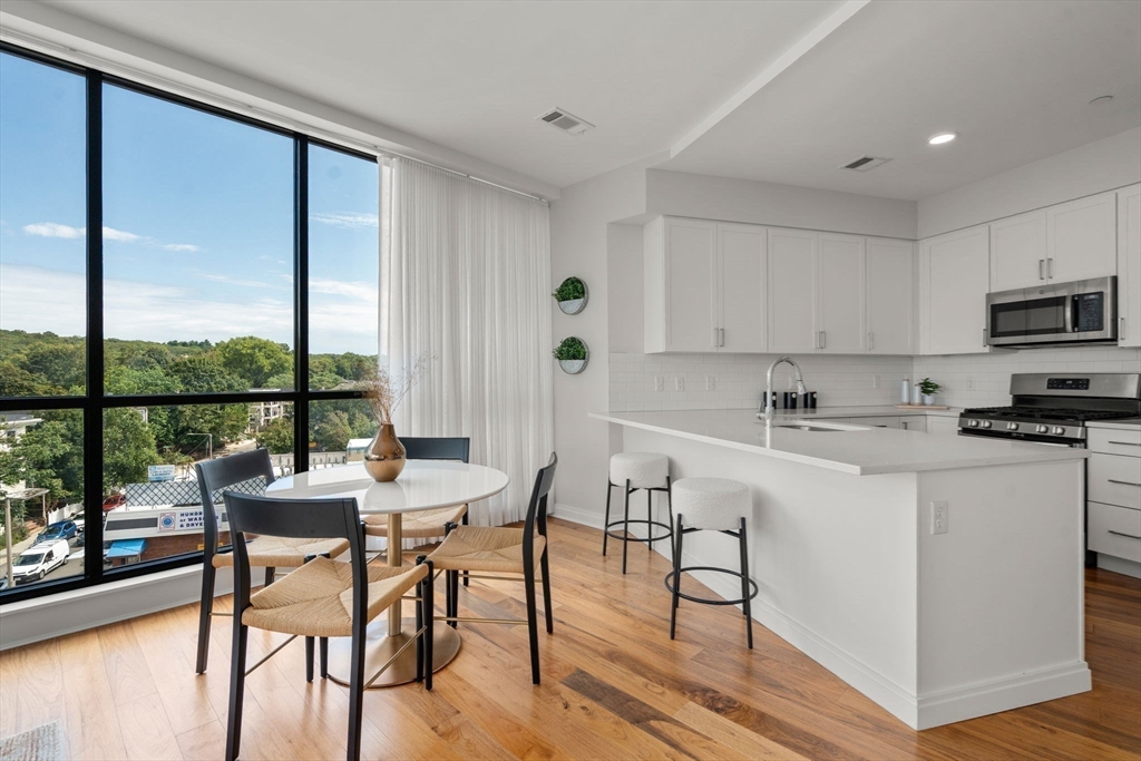 3531 Washington Street # 411