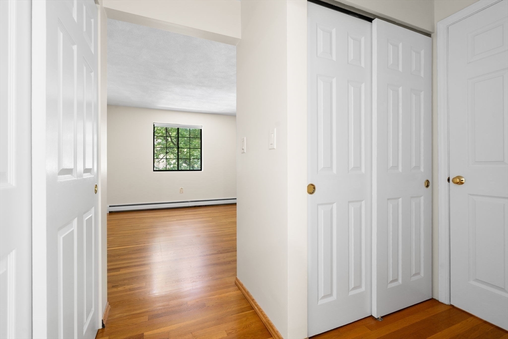 655 Saw Mill Brook Pkwy # 11