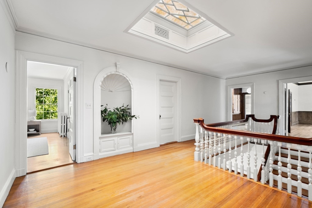 87 Hammond St