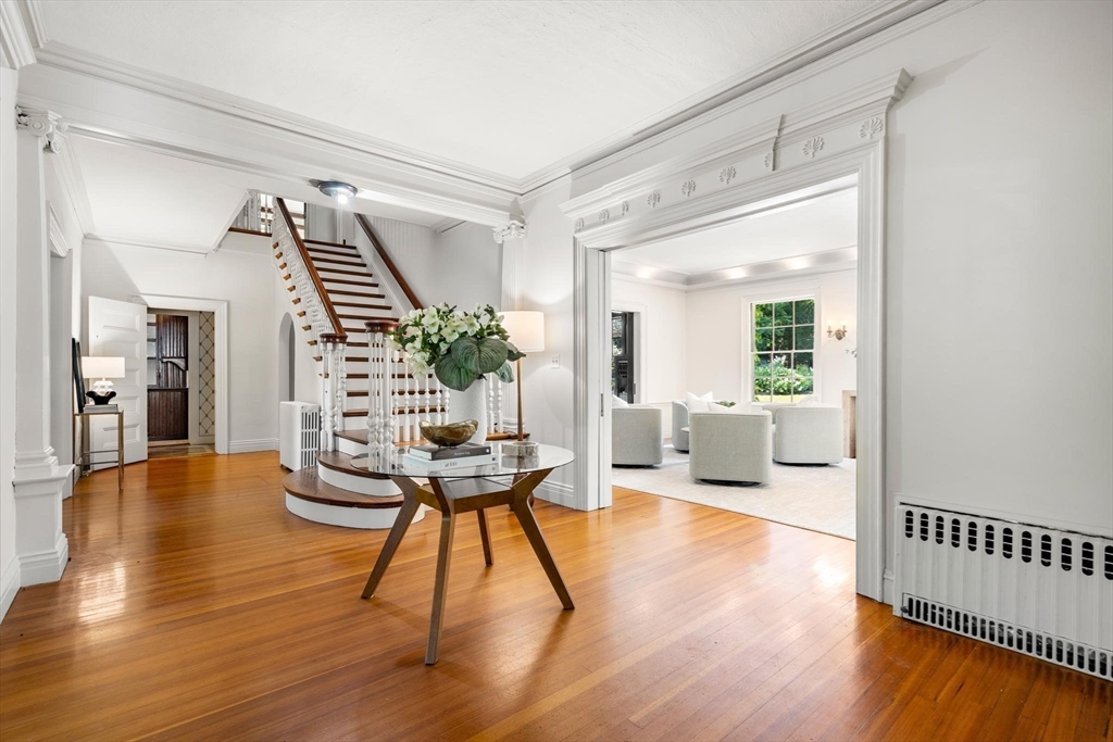 87 Hammond St