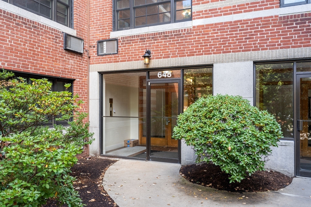 648 Washington St # 7