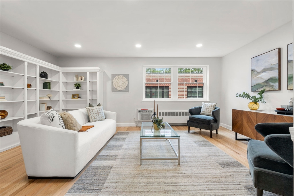 648 Washington St # 7