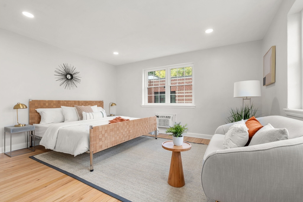 648 Washington St # 7