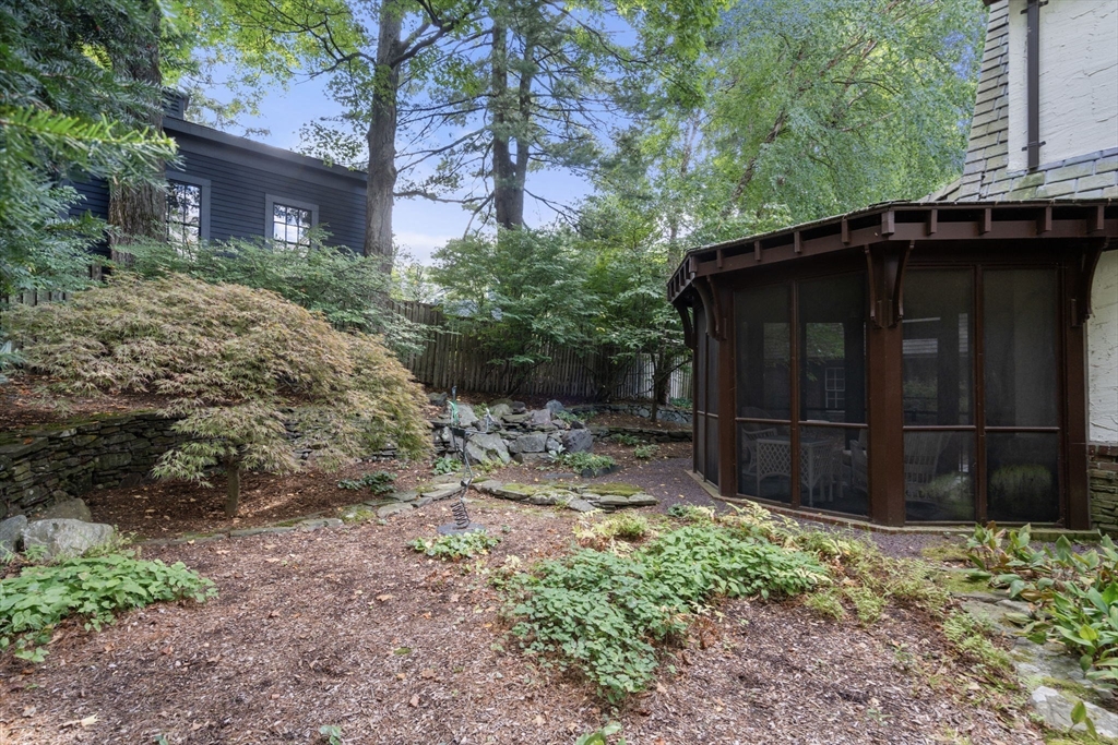 4 Hosmer Cir