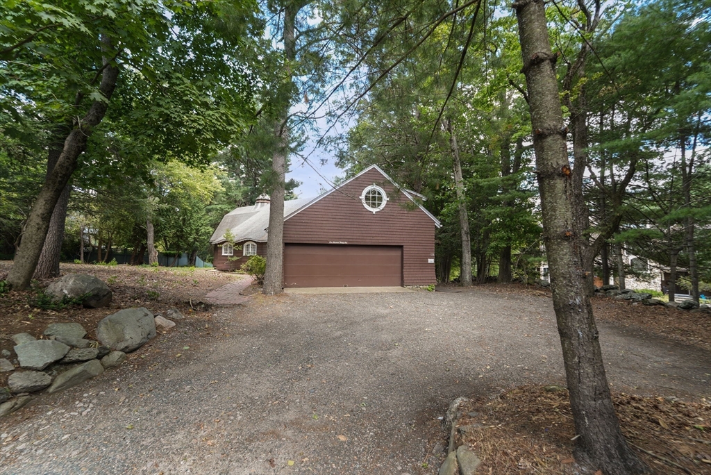 136 Dudley Rd