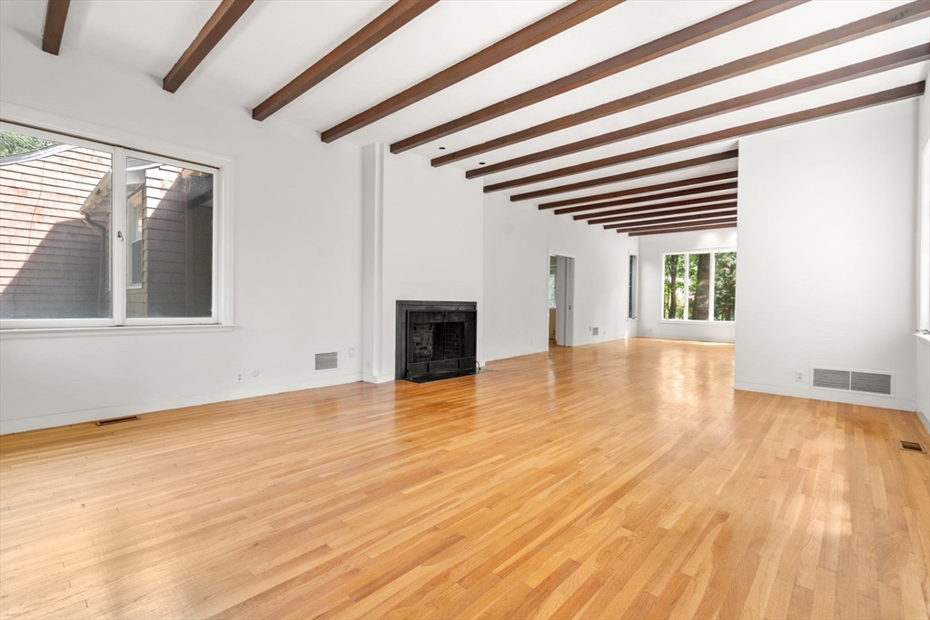 136 Dudley Rd