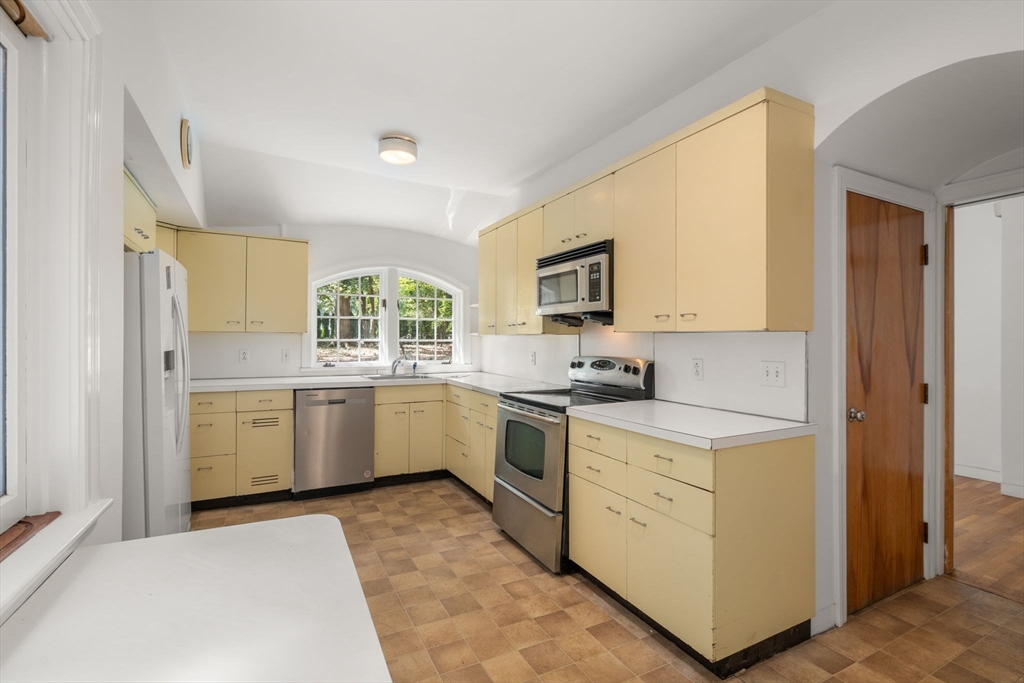 136 Dudley Rd