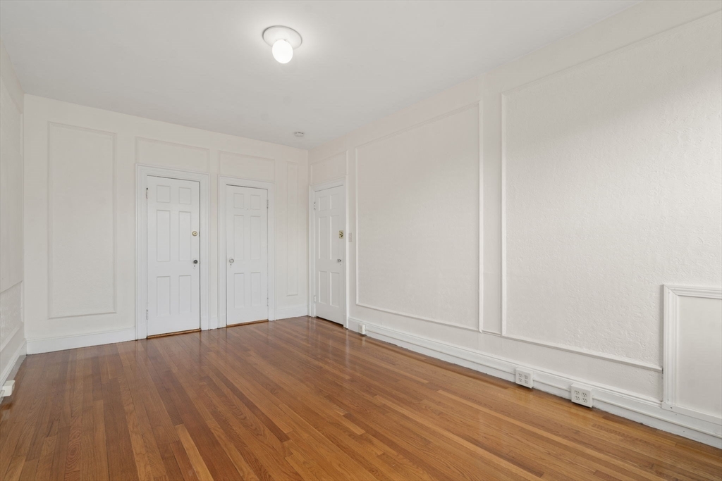 114 Saint Paul Street # 5