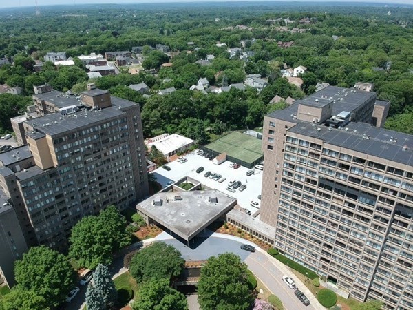 250 Hammond Pond Parkway unit 603S