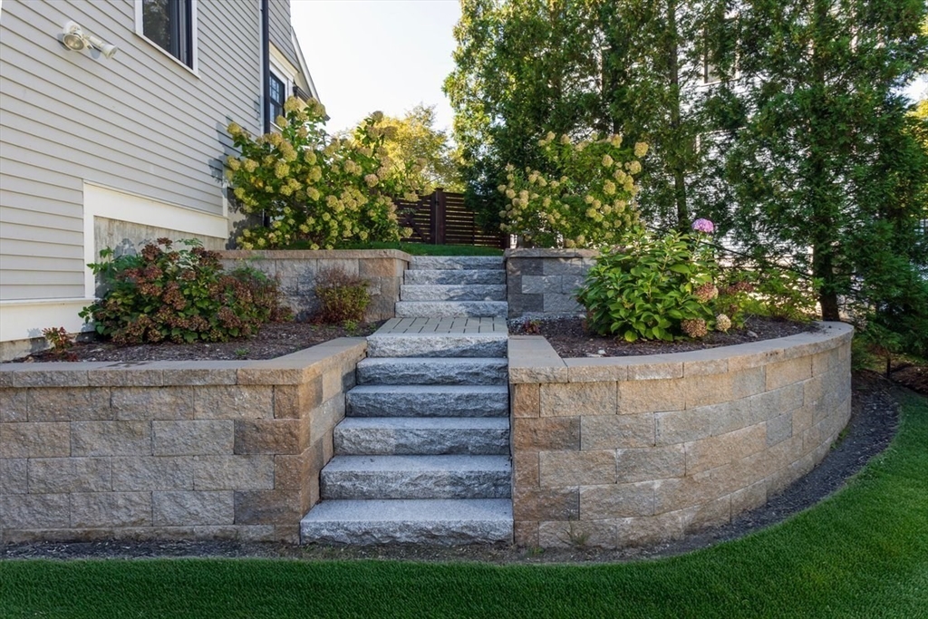 42 Evergreen Circle