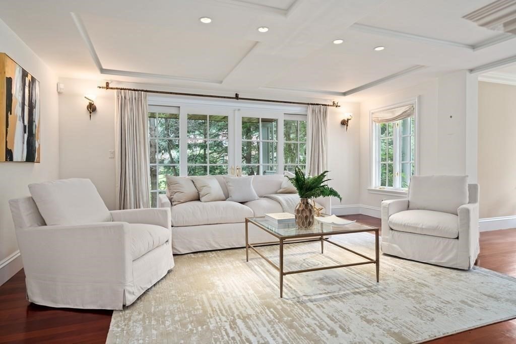 11 Clovelly