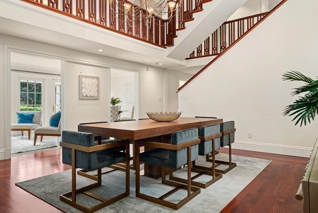 11 Clovelly