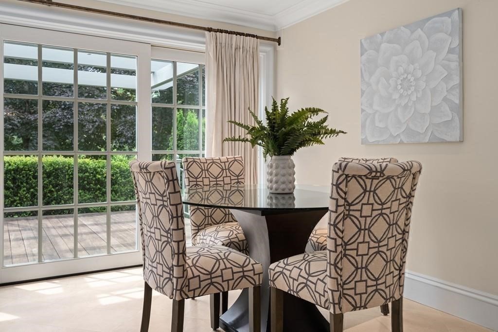11 Clovelly