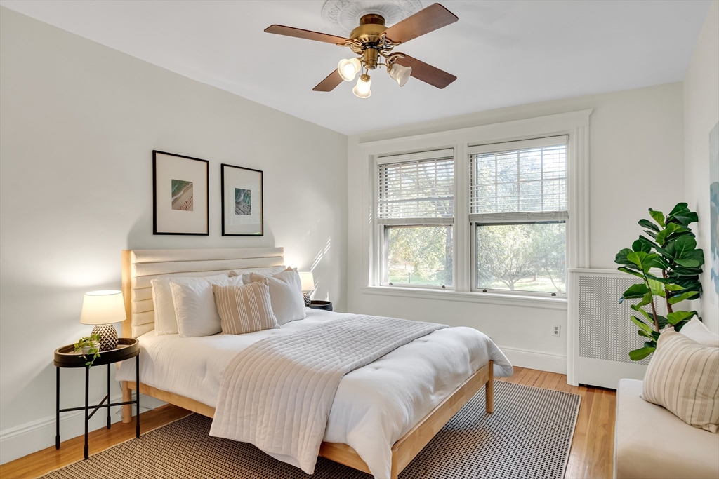 15 Thatcher St # 2 Unit: F2-2