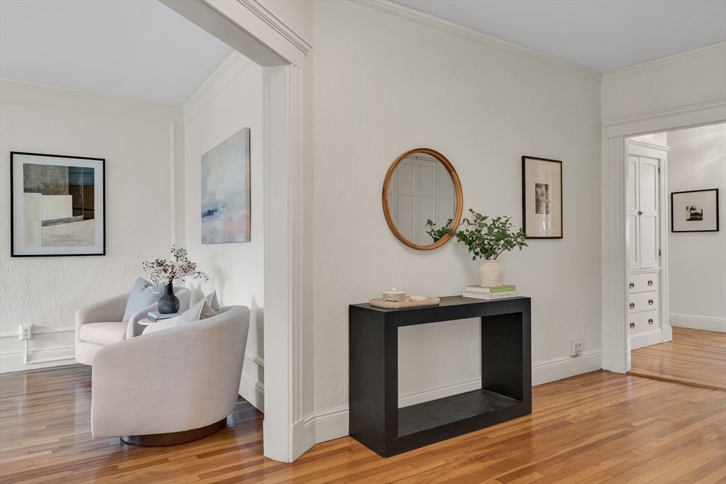 15 Thatcher St # 2 Unit: F2-2