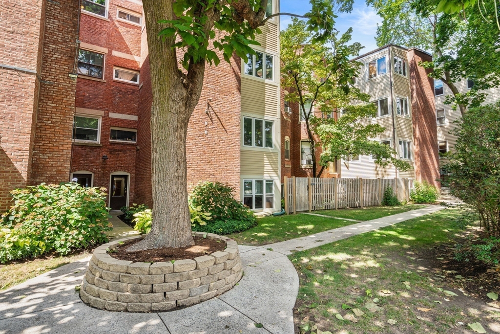 37 Saint Paul St # 3