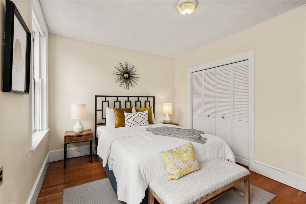 37 Saint Paul St # 3