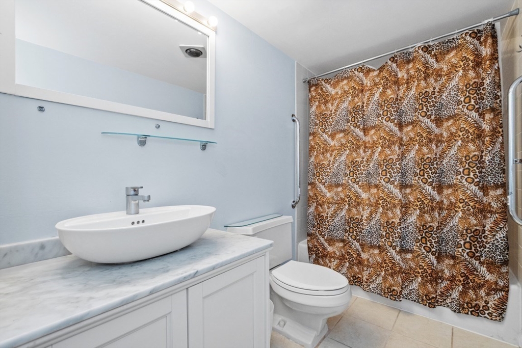 131 Coolidge Ave # 125