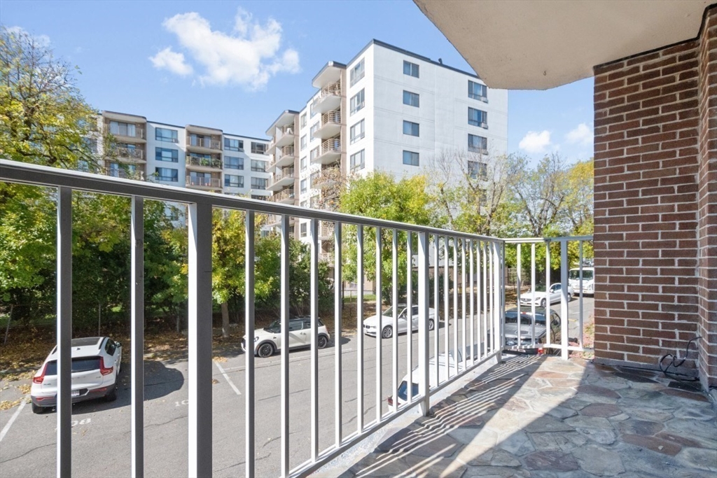 131 Coolidge Ave # 125