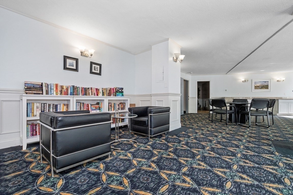 131 Coolidge Ave # 125