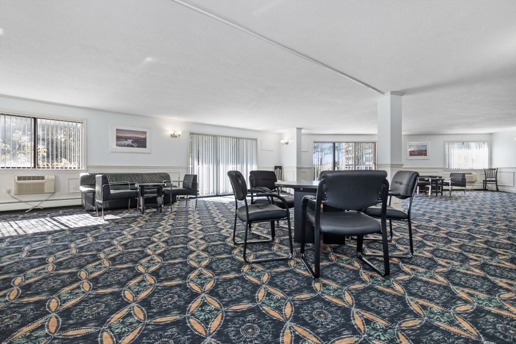 131 Coolidge Ave # 125