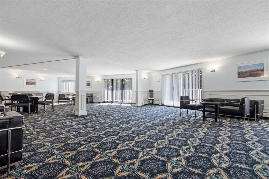 131 Coolidge Ave # 125