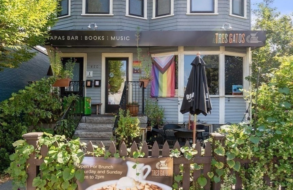 11 Spring Park Avenue # B